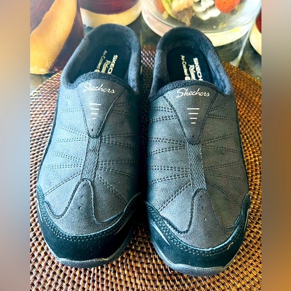 Sketchers Carpool shoe - Picture 1 of 4